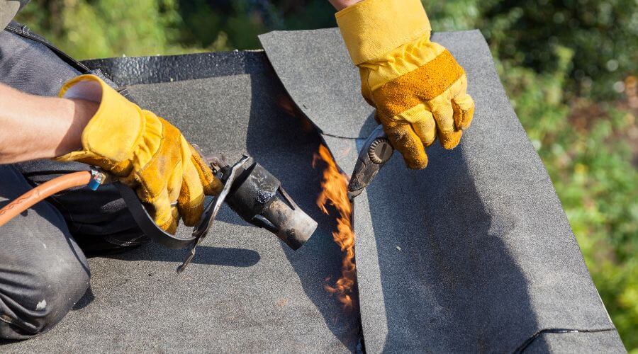 Professional gutter cleaning in White Lake, MI
